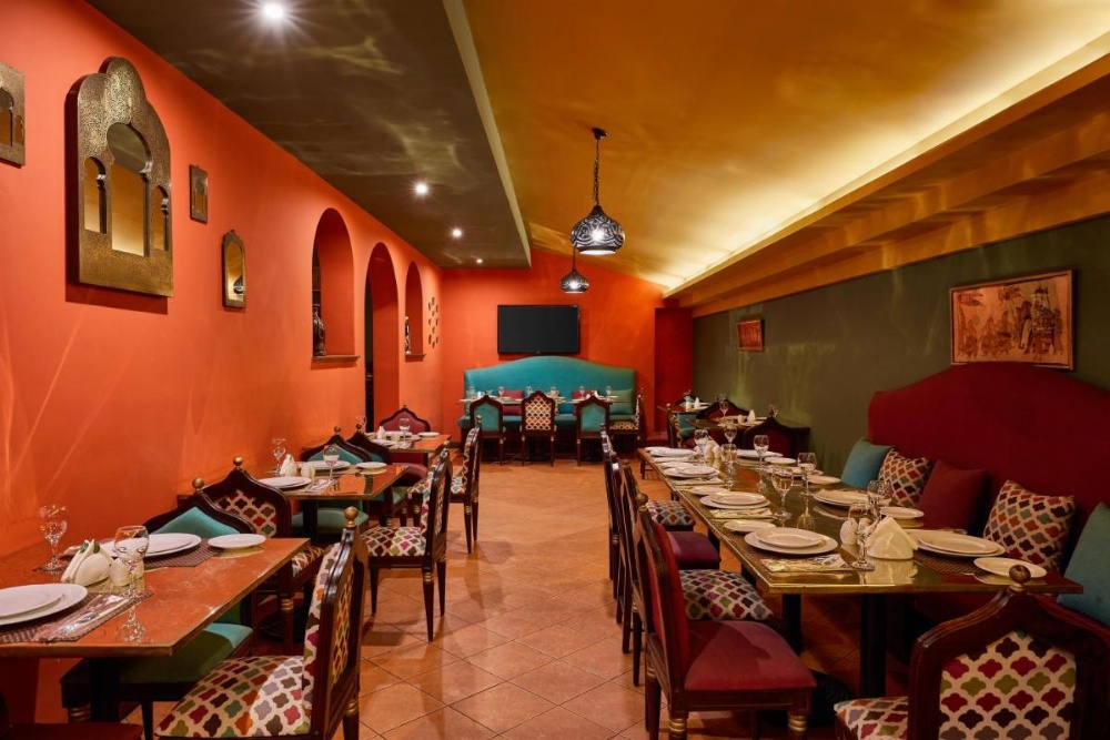 Golden Carven Hotel Image 12