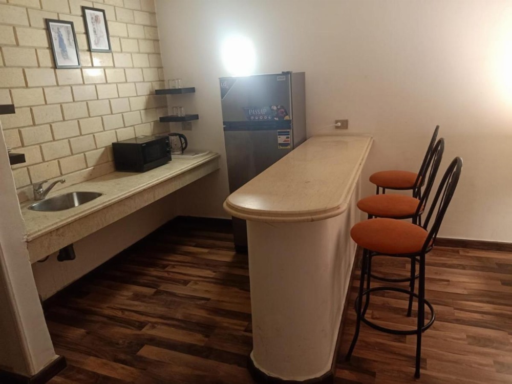 Room image 2