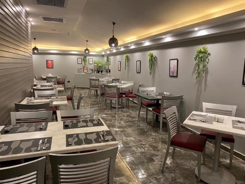 Golden Carven Hotel Image 24