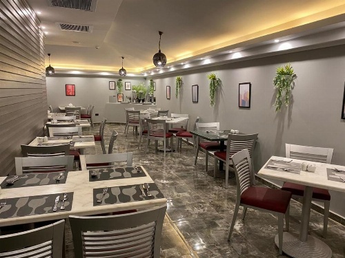 Golden Carven Hotel image 24