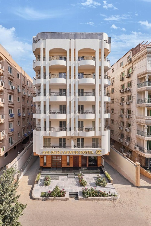 Golden Carven Hotel image 4
