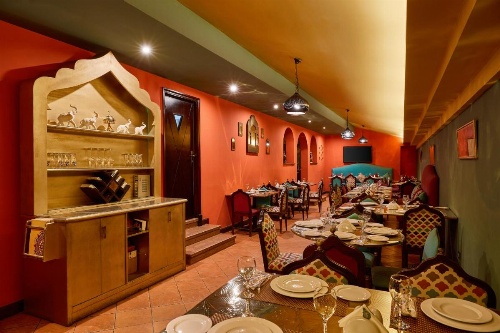 Golden Carven Hotel image 7